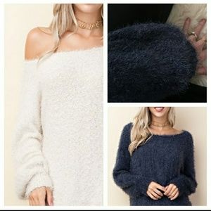 IVORY Fuzzy sweater